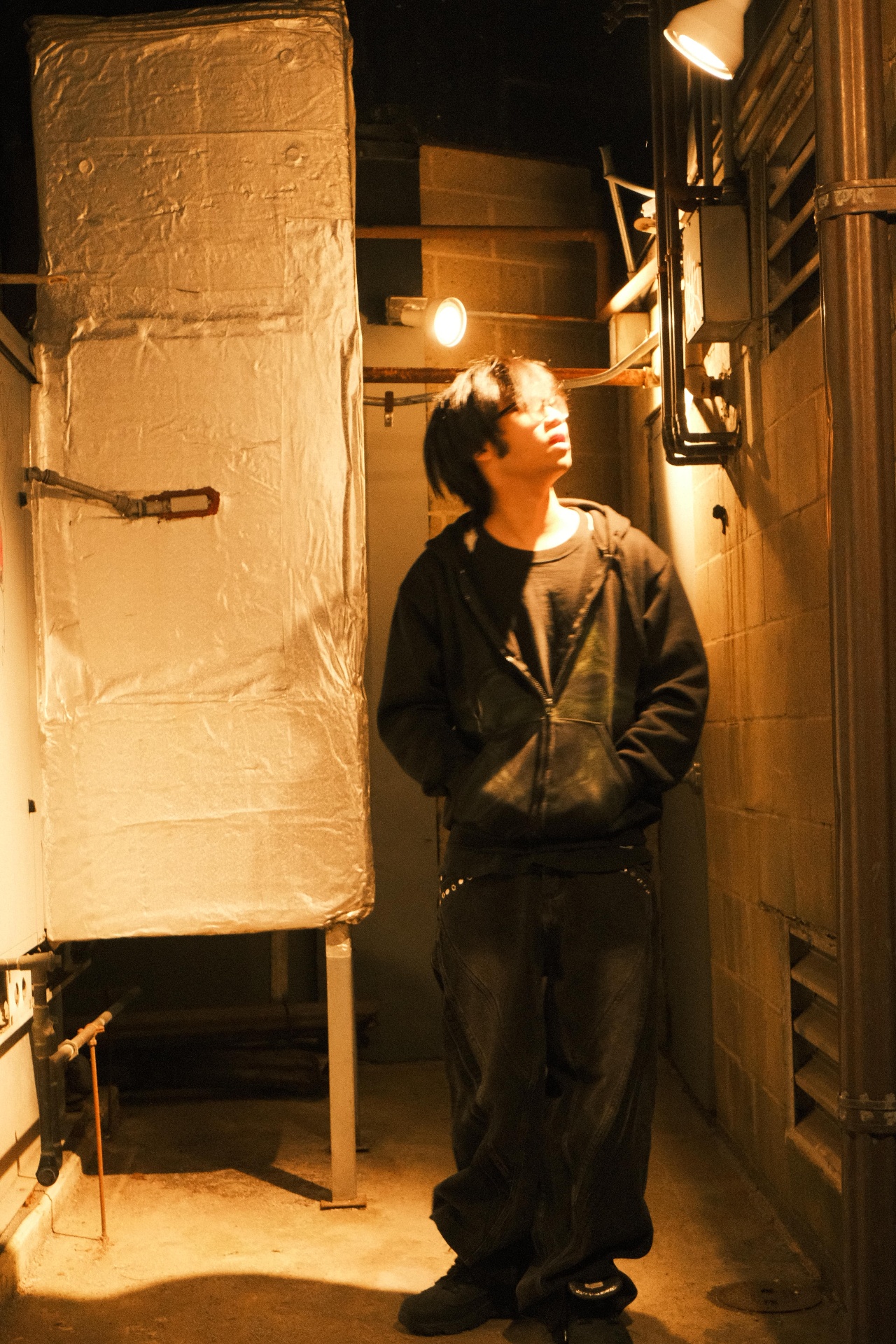 Nosiah in a dimly lit alley